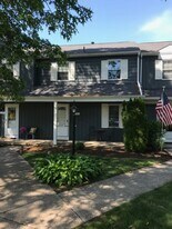 1124 Appletree Ln, Unit 1124 in Erie, PA - Building Photo