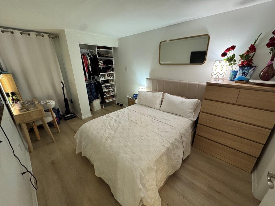 13926 SW 65th Terrace in Miami, FL - Building Photo