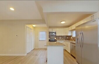 1368 Ironton St in Aurora, CO - Building Photo - Building Photo