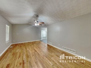 384 Thornbrooke Dr in Hiram, GA - Building Photo - Building Photo