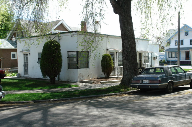 638 W Maxwell Ave in Spokane, WA - Foto de edificio - Building Photo