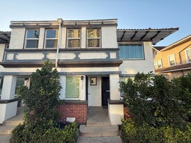 721 Pacific Ave, Unit 5123 in Long Beach, CA - Building Photo