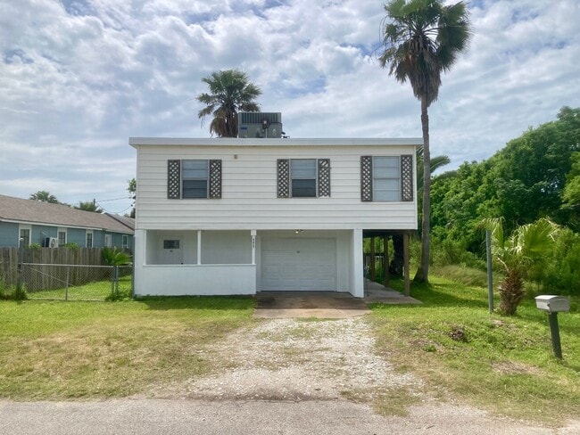 6927 Avenue O in Galveston, TX - Building Photo - Building Photo