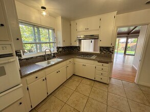 1243 Hardin Dr in El Cajon, CA - Building Photo - Building Photo