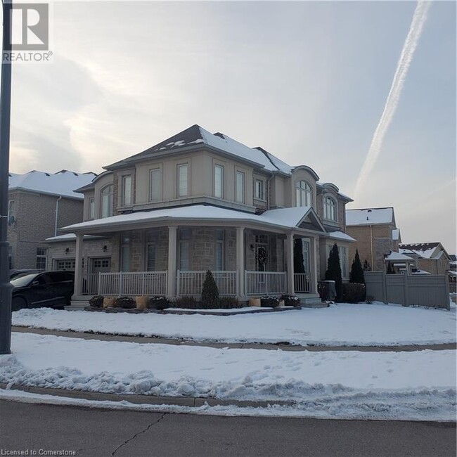 14 Gosfield Dr in Brampton, ON - Building Photo - Building Photo