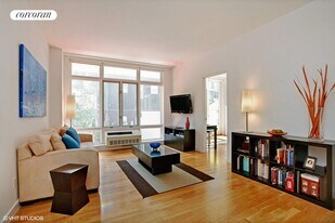 342 E 110th St in New York, NY - Building Photo