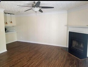 1704 Barrington Overlook in Marietta, GA - Building Photo - Building Photo
