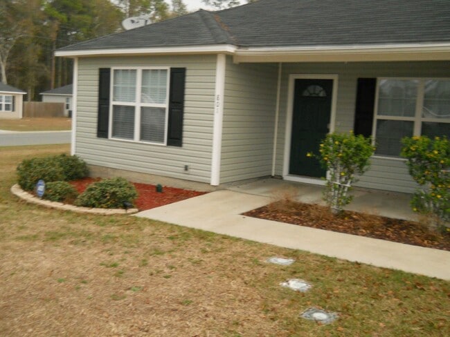 801 Kristen Ln in Hahira, GA - Building Photo - Building Photo