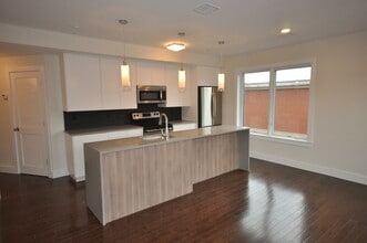 659 Massachusetts Ave, Unit 1 in Boston, MA - Building Photo - Building Photo