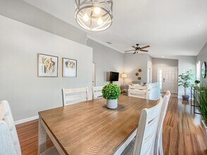 24604 Siena Dr in Lutz, FL - Building Photo - Building Photo