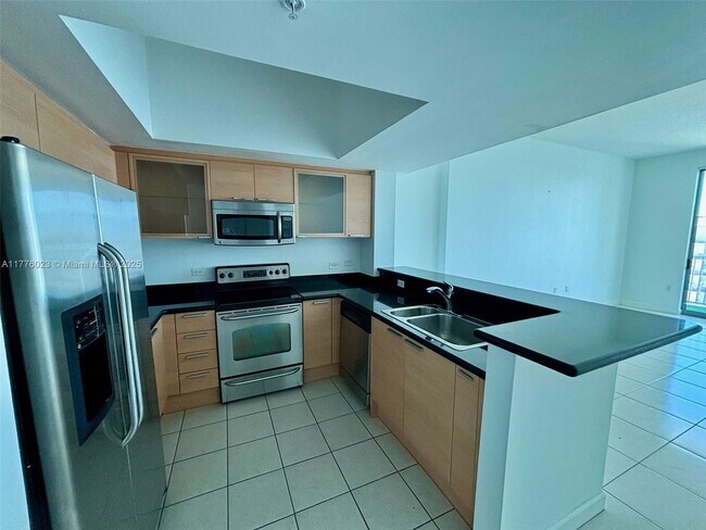 property at 140 S Dixie Hwy