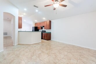 917 Mineral Creek Dr in Jacksonville, FL - Building Photo - Building Photo