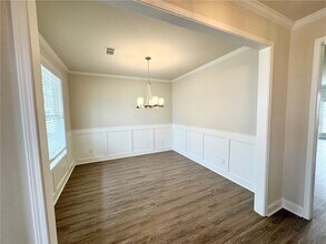 7252 Millbrae Walk in Flowery Branch, GA - Building Photo - Building Photo