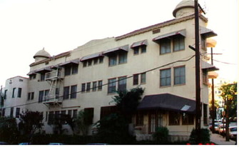 550 S Coronado St Apartments in Los Angeles, CA - Building Photo