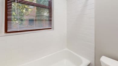 230 W Walnut Ln in Philadelphia, PA - Building Photo - Building Photo
