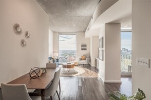 5927 Almeda Rd in Houston, TX - Building Photo