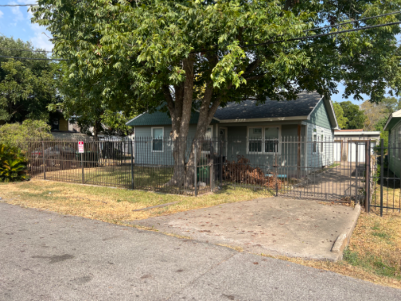 2931 Lidstone St in Houston, TX - Building Photo
