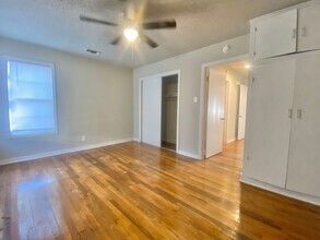 2420 33rd St in Lubbock, TX - Building Photo - Building Photo