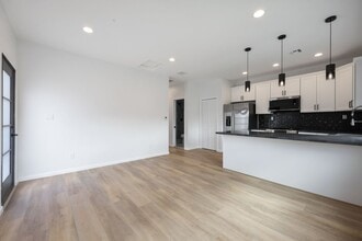 3954 Armstrong St in San Diego, CA - Building Photo - Building Photo
