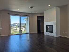 1808 Dorothy Cir in Longmont, CO - Foto de edificio - Building Photo