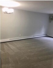 12 Melrose Terrace in Wakefield, MA - Building Photo - Building Photo