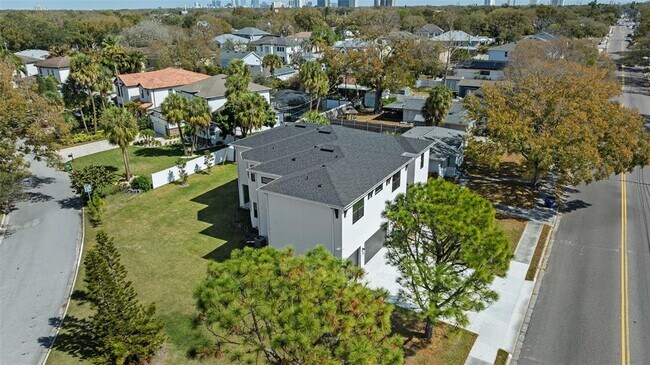 4009 W Euclid Ave in Tampa, FL - Building Photo - Building Photo