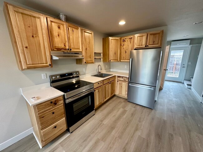 property at 450 SE Lilly Ave