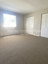 218 Charleston Blvd in Macomb, IL - Building Photo - Building Photo