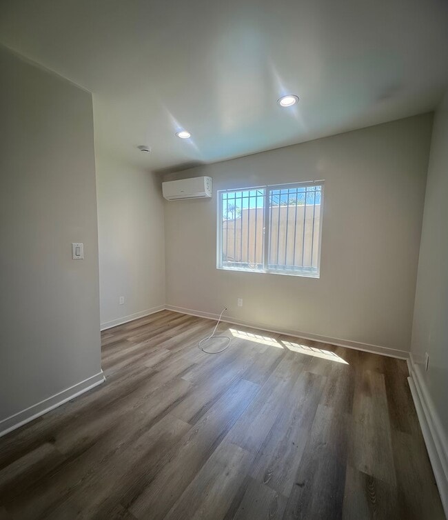 3630 W 60th St in Los Angeles, CA - Building Photo - Building Photo