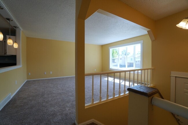 1822 Wooten Rd in Colorado Springs, CO - Building Photo - Building Photo