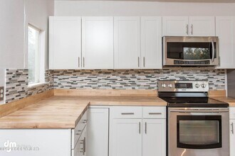 2230 Candy Pl in Anchorage, AK - Building Photo - Building Photo