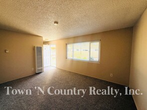 215 W Alvin Dr in Salinas, CA - Building Photo - Building Photo