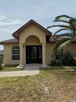 14 Adams Ave in Alton, TX - Building Photo