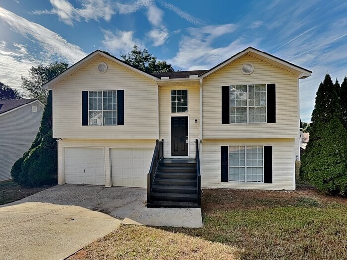 4145 Riverbank Ct in Decatur, GA - Building Photo