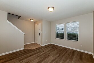 8042 Grove Berry Way in Indianapolis, IN - Building Photo - Building Photo