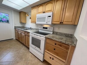 710 Bayou Ave in Tarpon Springs, FL - Building Photo - Building Photo