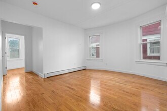 565 Carroll Ave in Bridgeport, CT - Building Photo - Building Photo