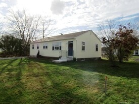 35 Flagler Ave in Old Lyme, CT - Building Photo