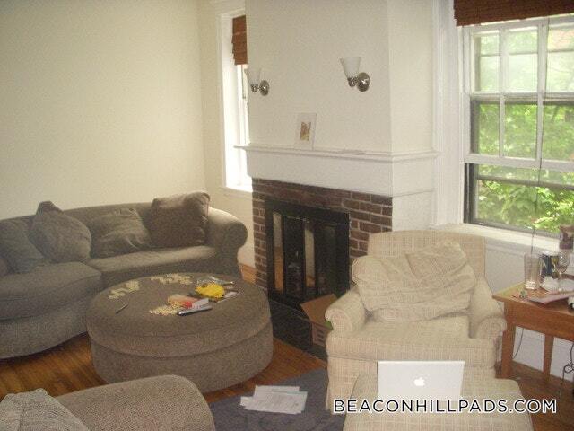 127 Myrtle St in Boston, MA - Building Photo - Building Photo