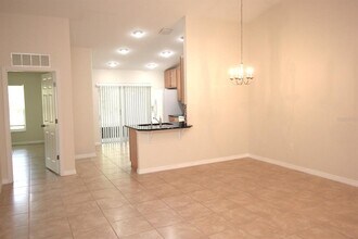 32 Regency Dr in Palm Coast, FL - Building Photo - Building Photo