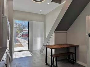 914 E 39th St in Austin, TX - Building Photo - Building Photo