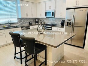 211 Plum Tree St in Livermore, CA - Building Photo - Building Photo