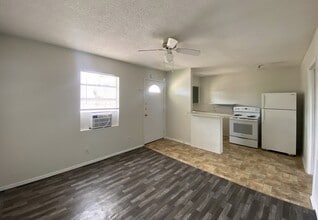 467 Lutheran Church Rd, Unit 467 in Copperas Cove, TX - Foto de edificio - Building Photo