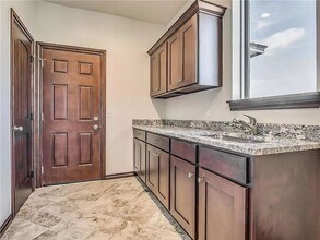 2578 Shady Hollow Dr in Choctaw, OK - Building Photo - Building Photo