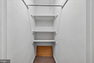 825 Solly Ave in Philadelphia, PA - Building Photo - Building Photo