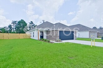13739 Pinyon Dr in Denham Springs, LA - Building Photo - Building Photo