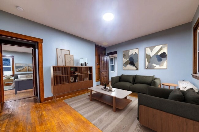 2642 Quarry St, Unit #2 (FLR 2)