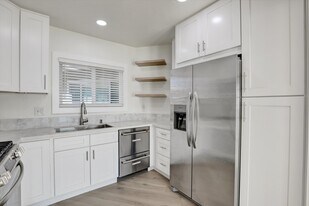 811 Buena Vista in San Clemente, CA - Building Photo