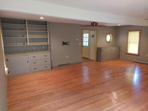 3292 Vermont Rte 100 in Londonderry, VT - Building Photo - Building Photo