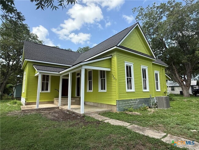 184 3rd St in Maxwell, TX - Building Photo - Building Photo